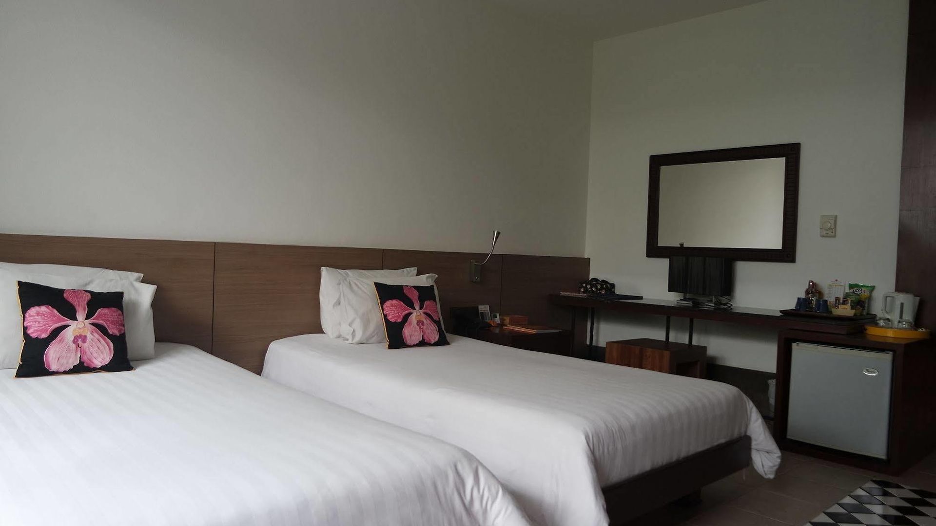 บาบูน่าบีชฟรอนท์ลิฟวิ่ง 3* Pattaya