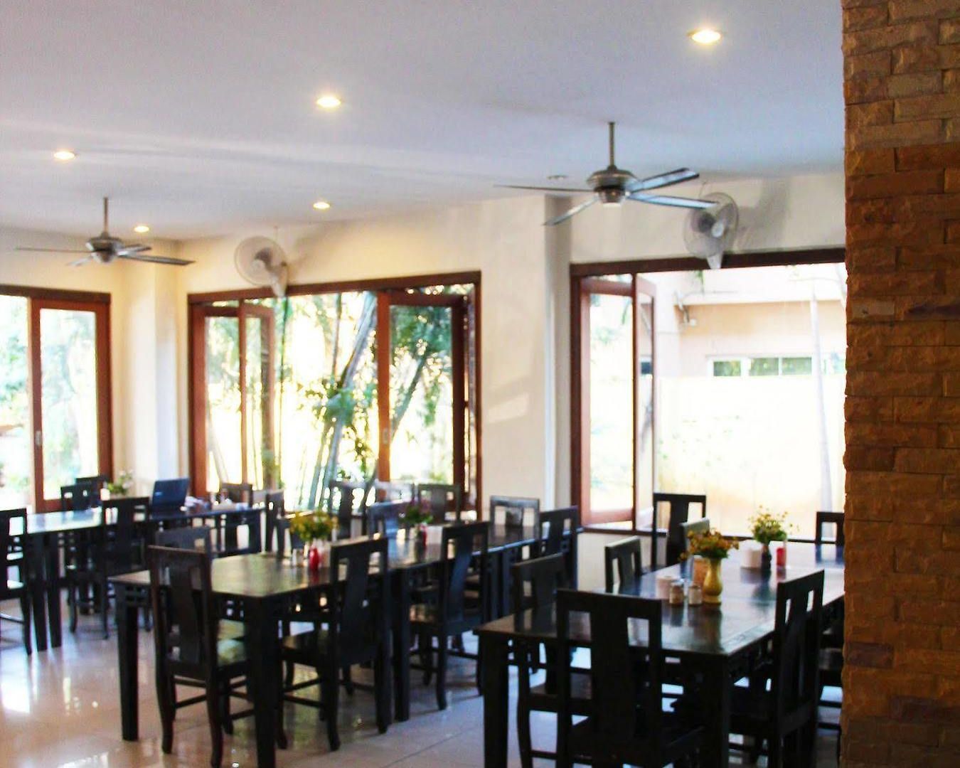 Royal Tycoon Place Hotel
