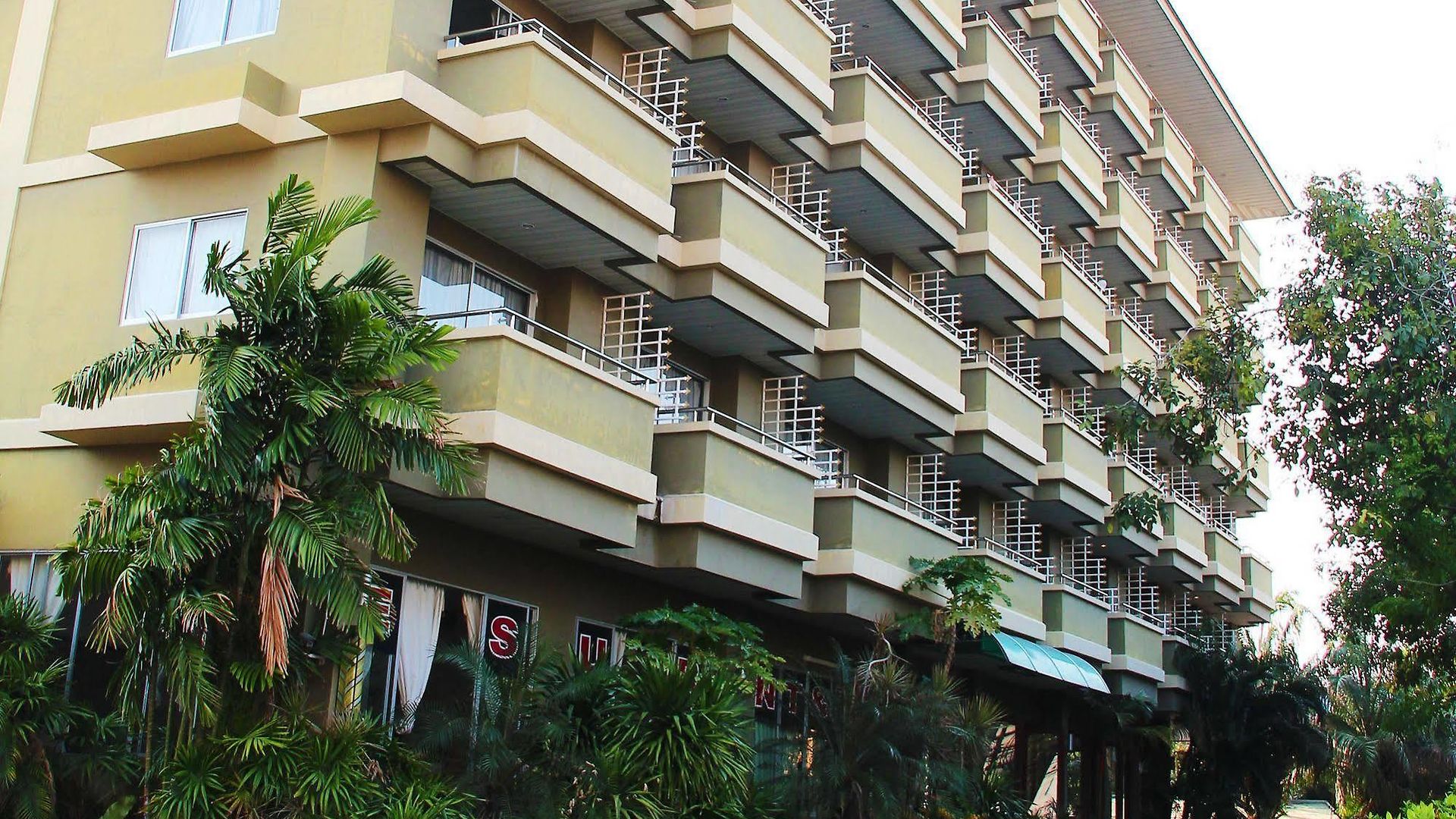 Royal Tycoon Place