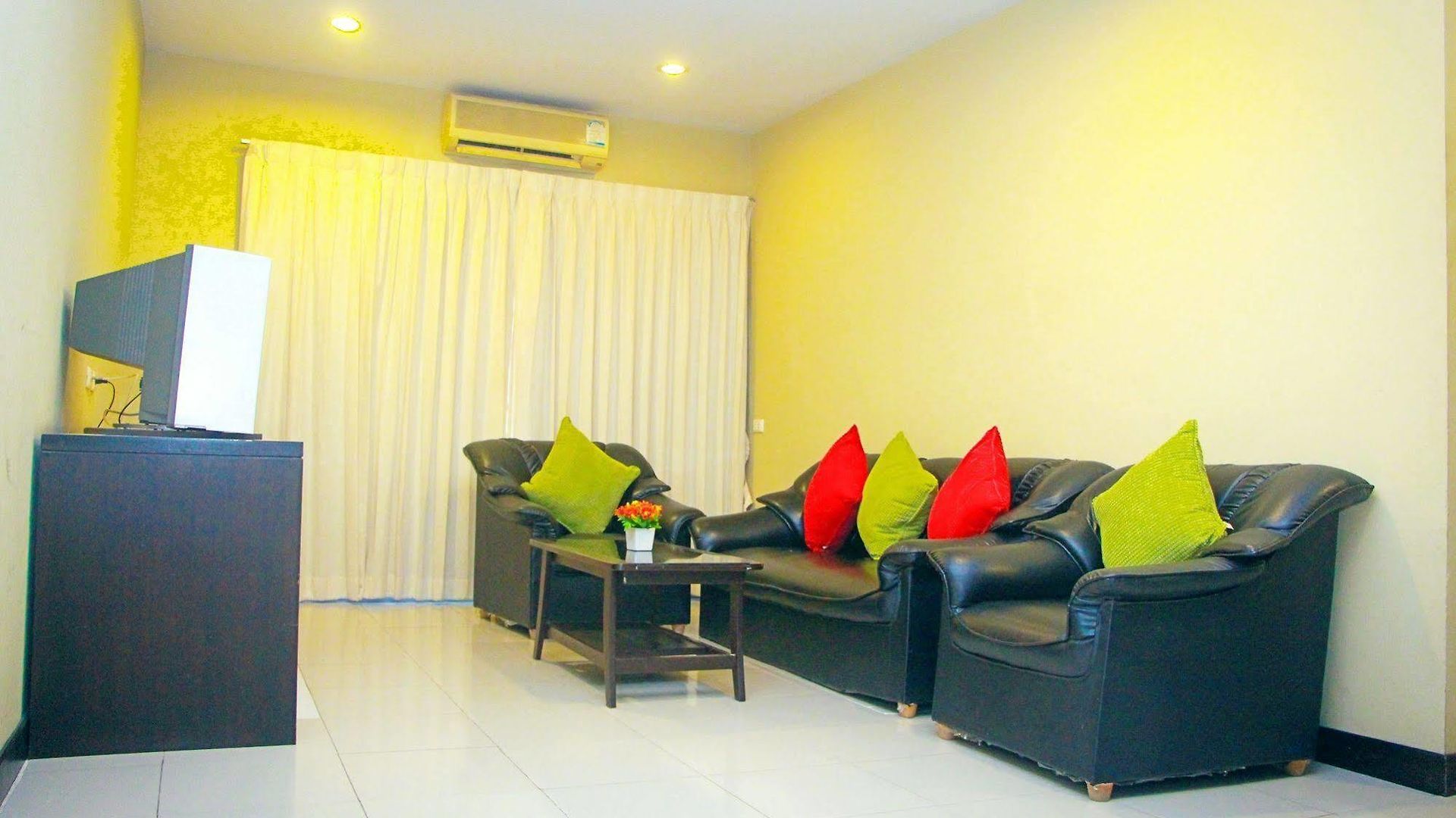 Royal Tycoon Place