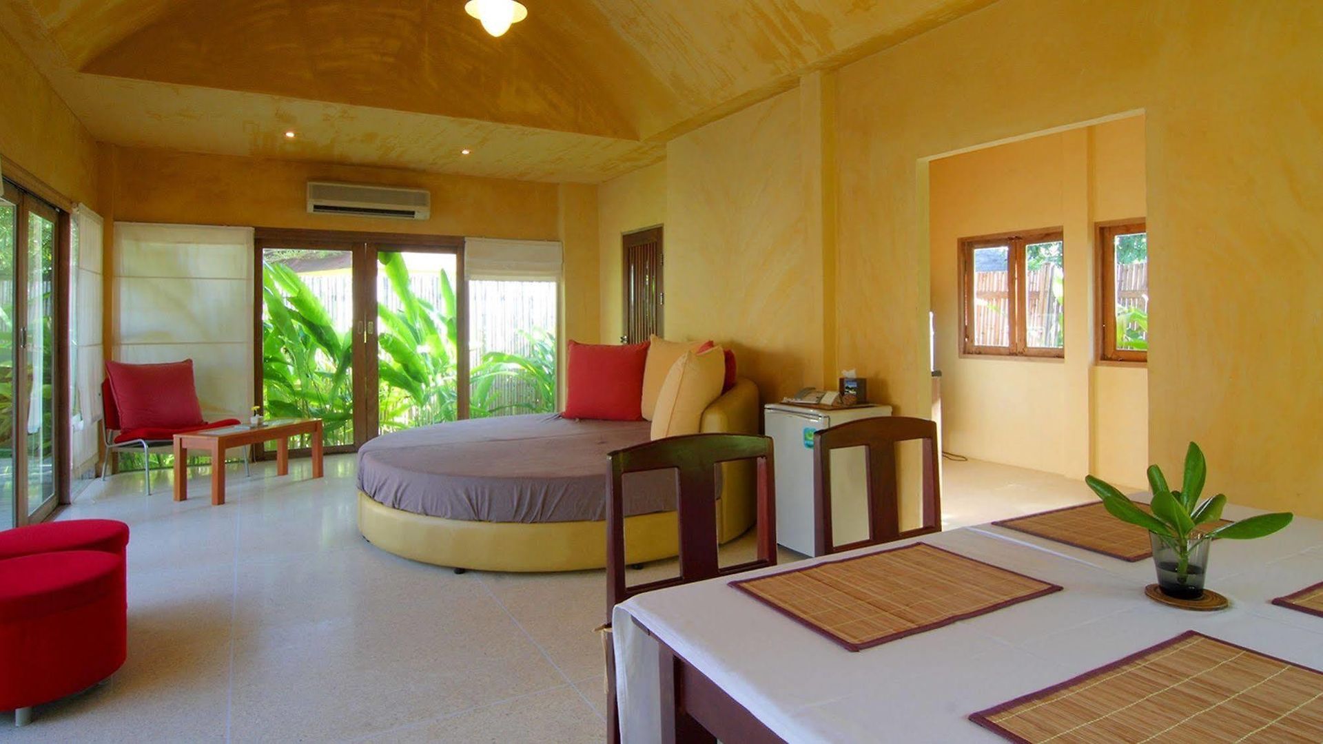 Chic+ Chill @eravana 4* Pattaya