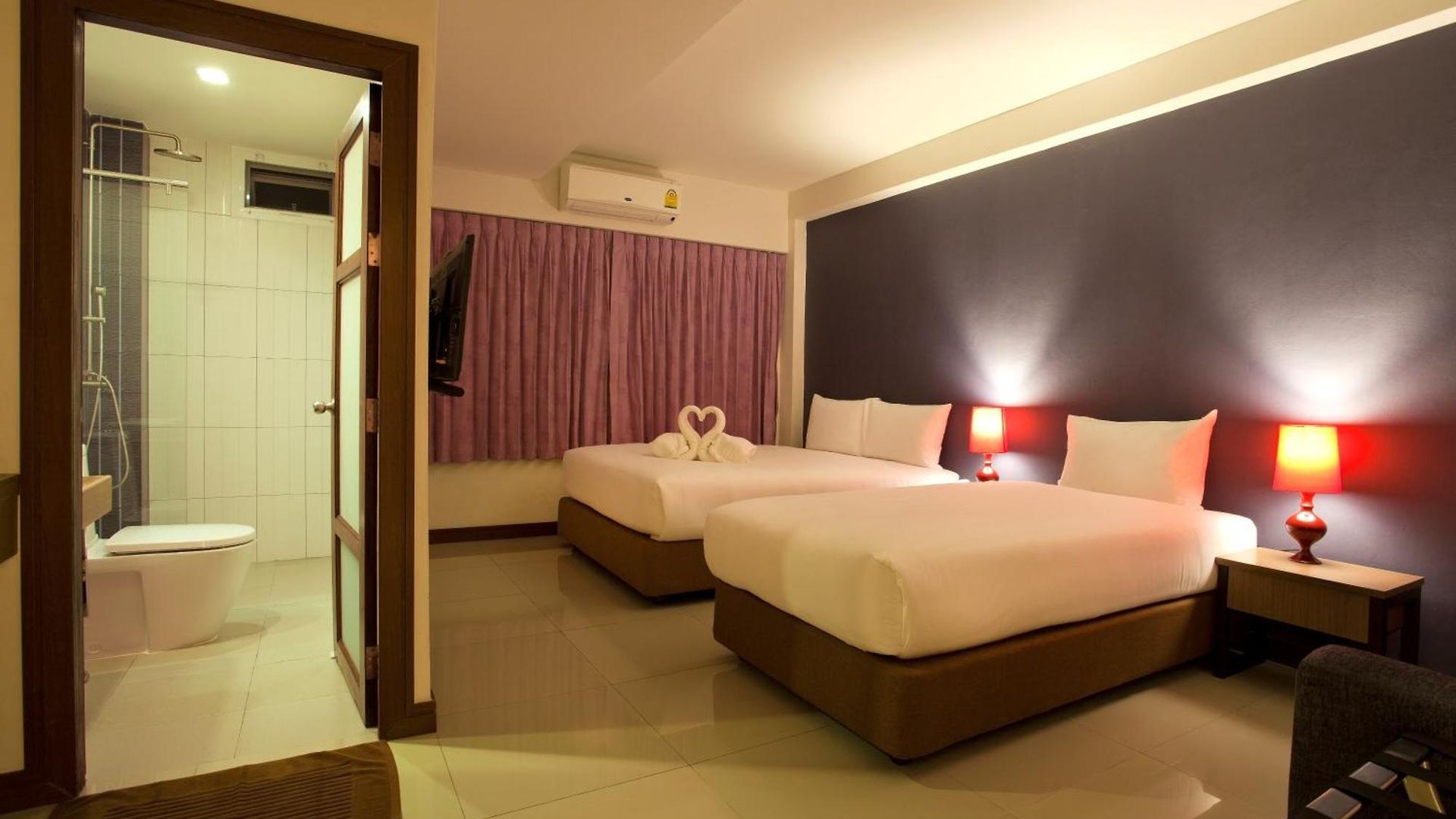 Wiz Hotel 3*