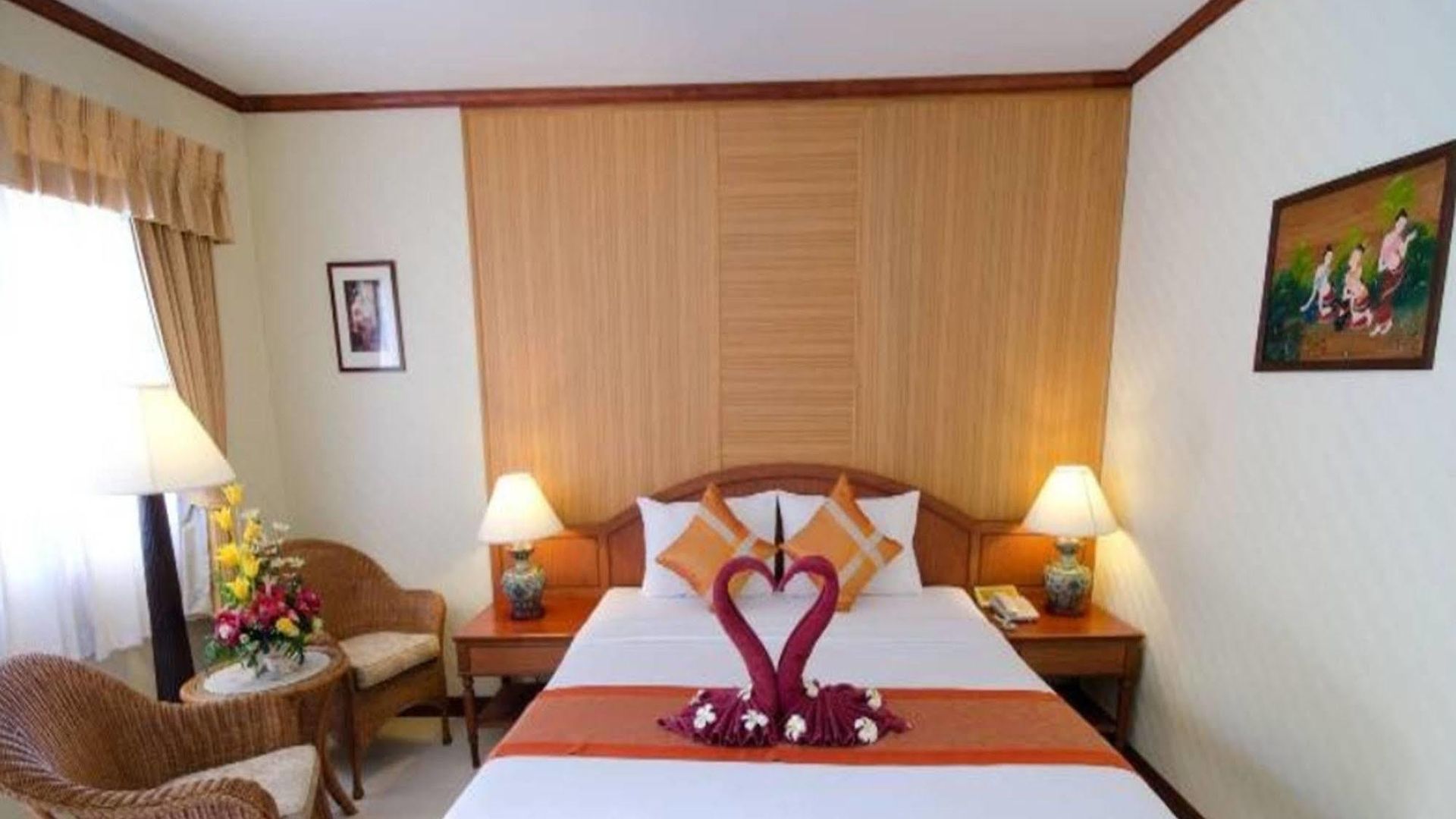 S Formally Sabai โรงแรม 3*