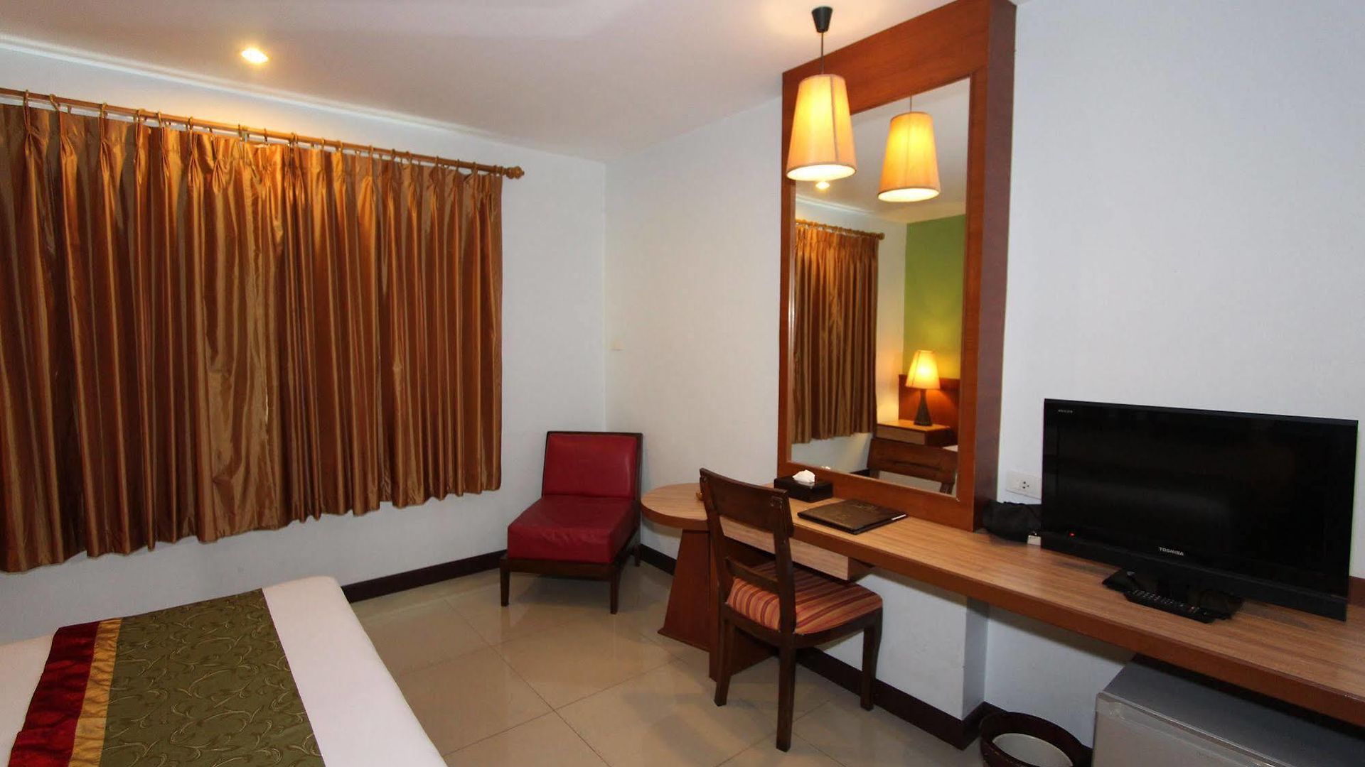 โรงแรม Sabai Sabana 4*