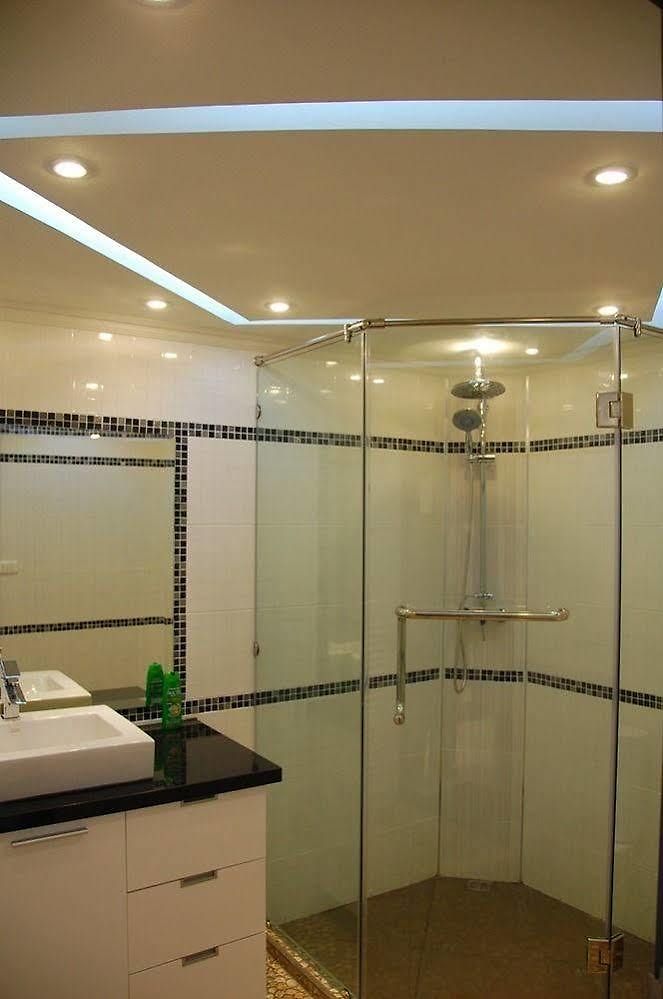 Sirikarn & Luxury โรงแรม 3*