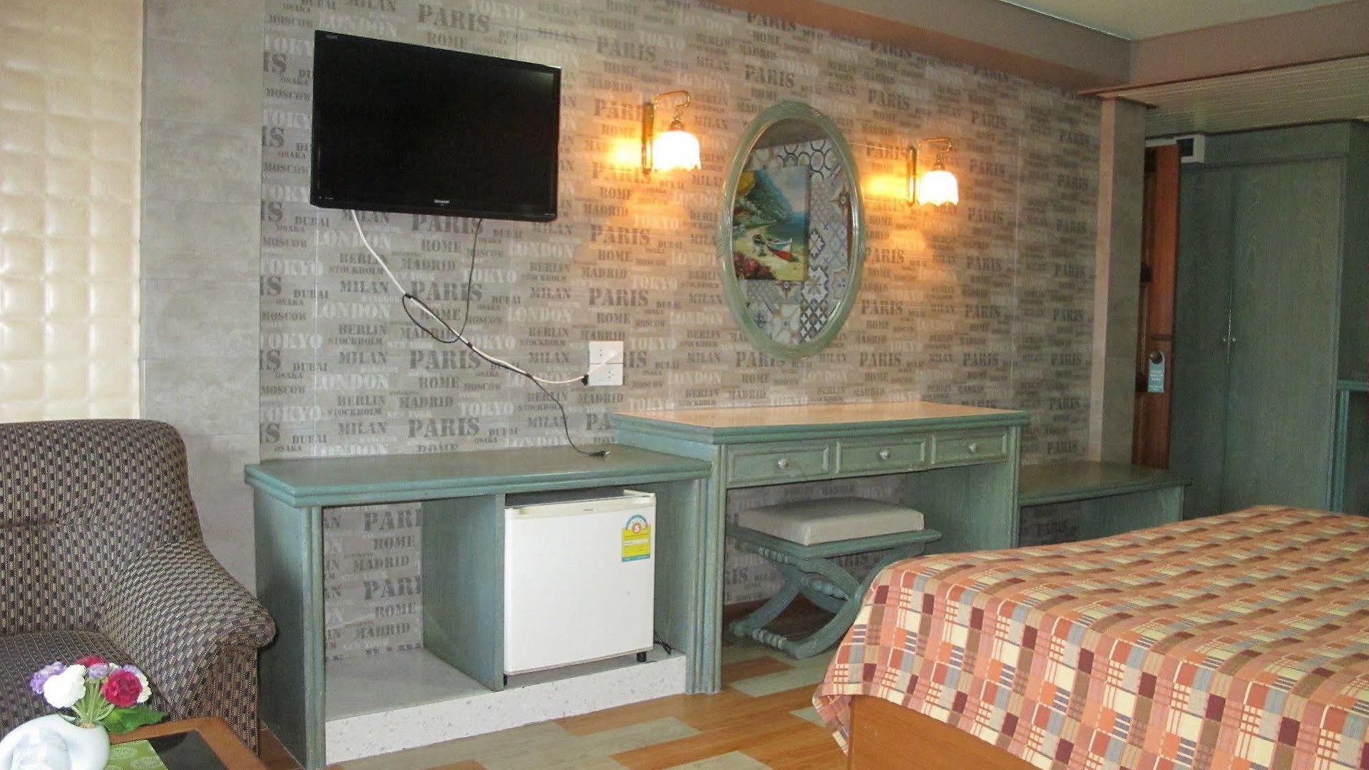 โรงแรม Wandee House 2*
