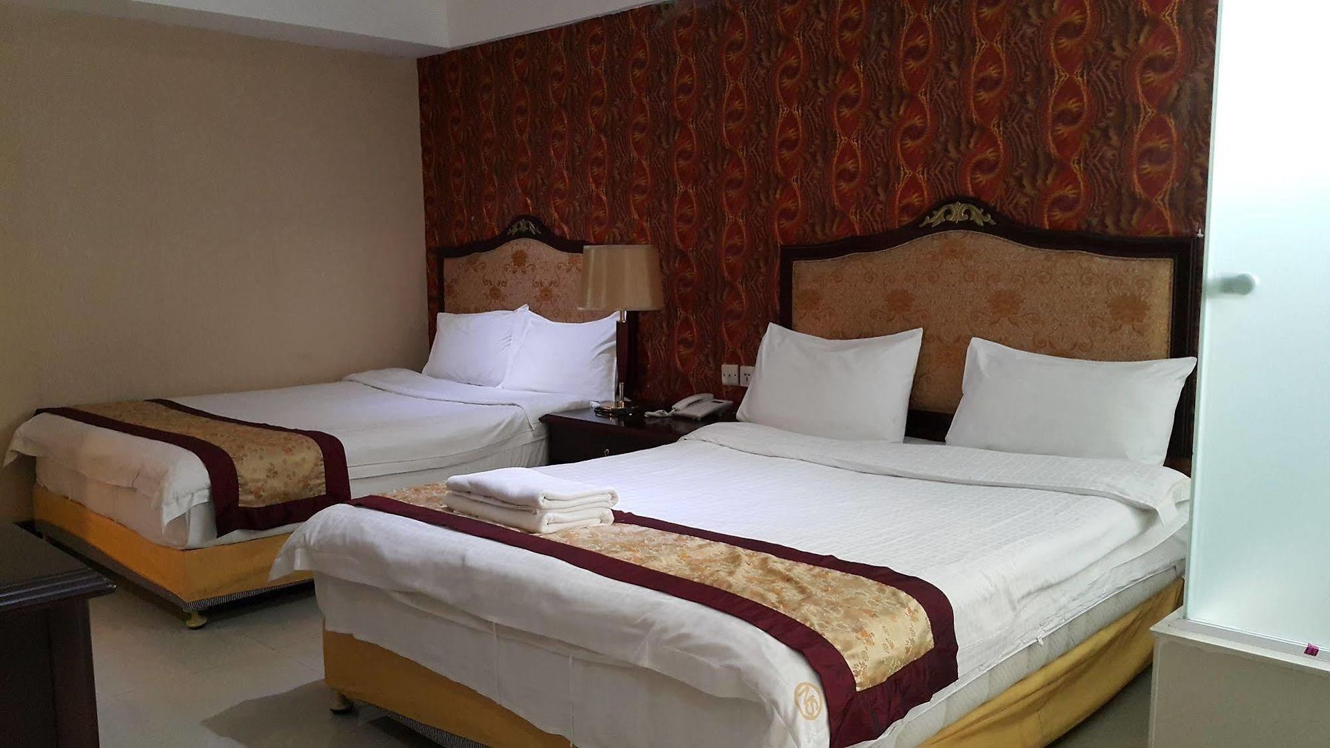 เดอะ พรีวี่ สวีทส์ 2* Pattaya