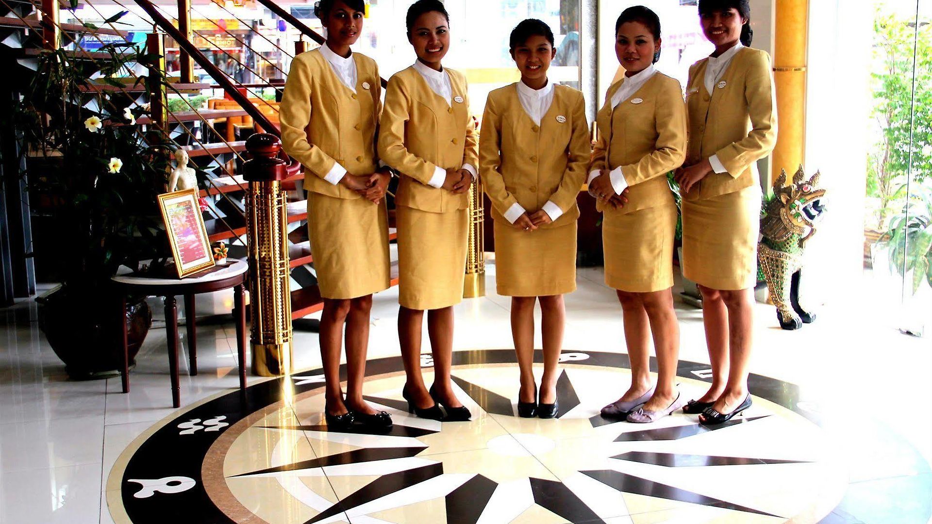 โรงแรม เดอะ พรีวี่ สวีทส์ Pattaya