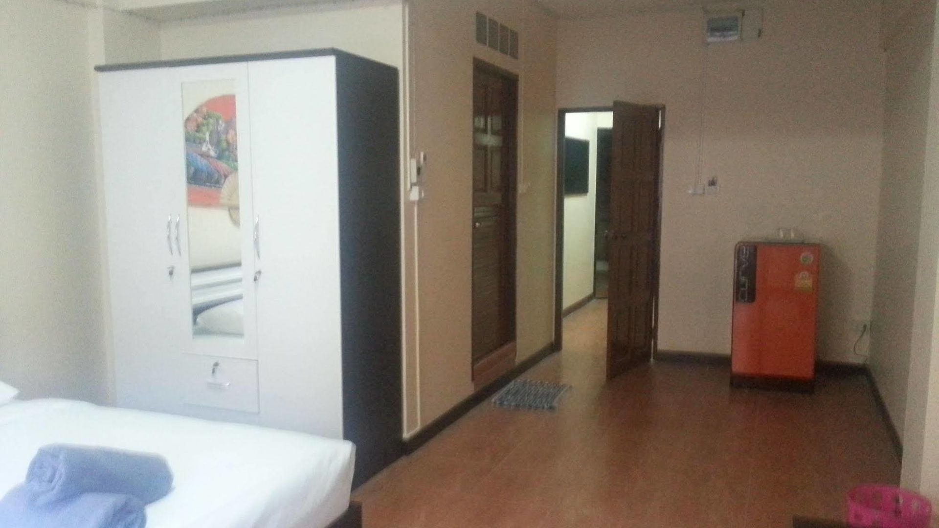 โรงแรม Oyo 963 Sunshine 2*