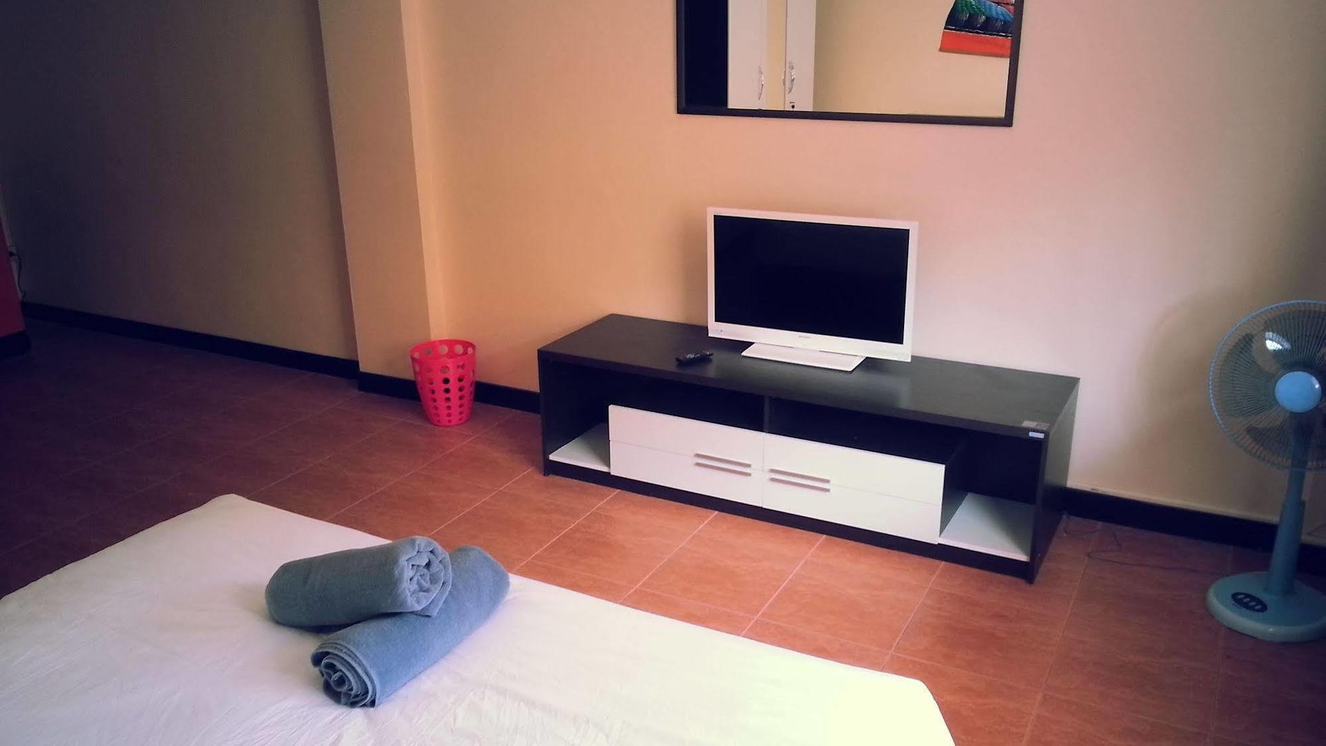 โรงแรม Oyo 963 Sunshine 2*