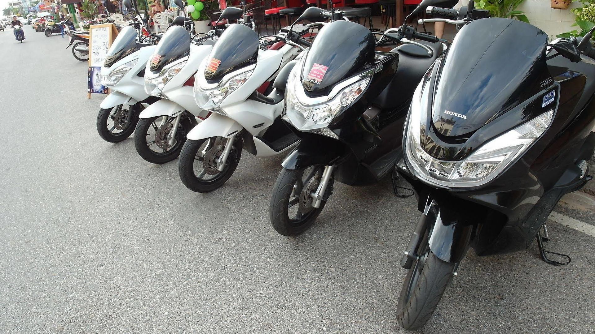 โรงแรม Oyo 963 Sunshine 2*