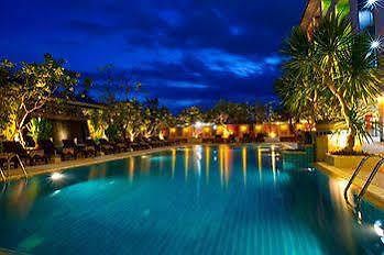 โรงแรม The Ninth 3*