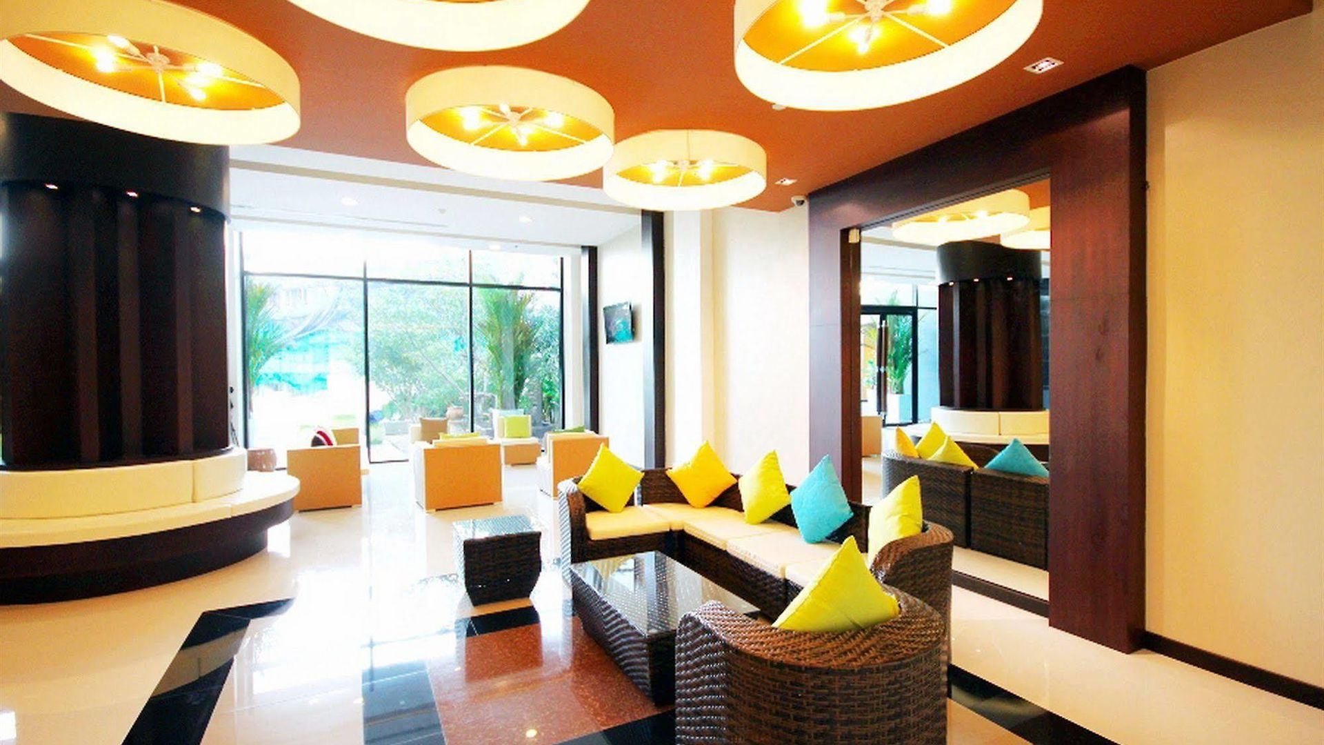Lakkhana Poolside รีสอร์ท Pattaya