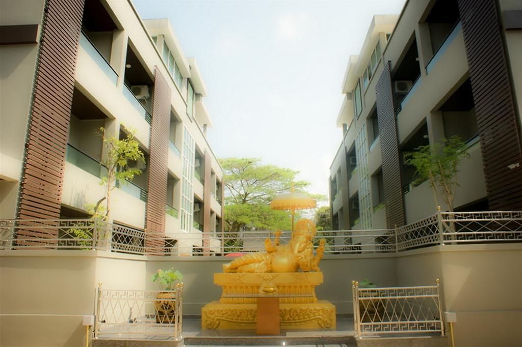โรงแรม Double D Boutique 2*
