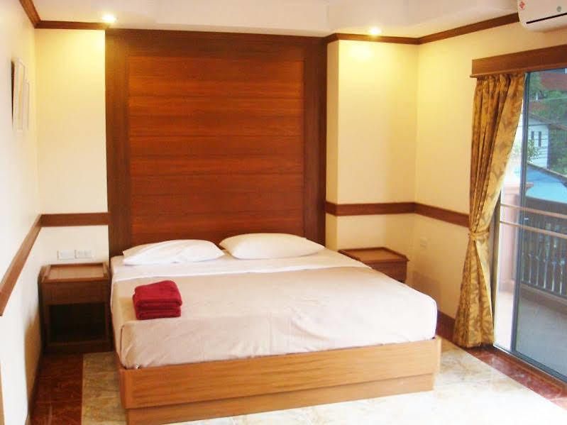 โรงแรม Navin Mansion 3 3*