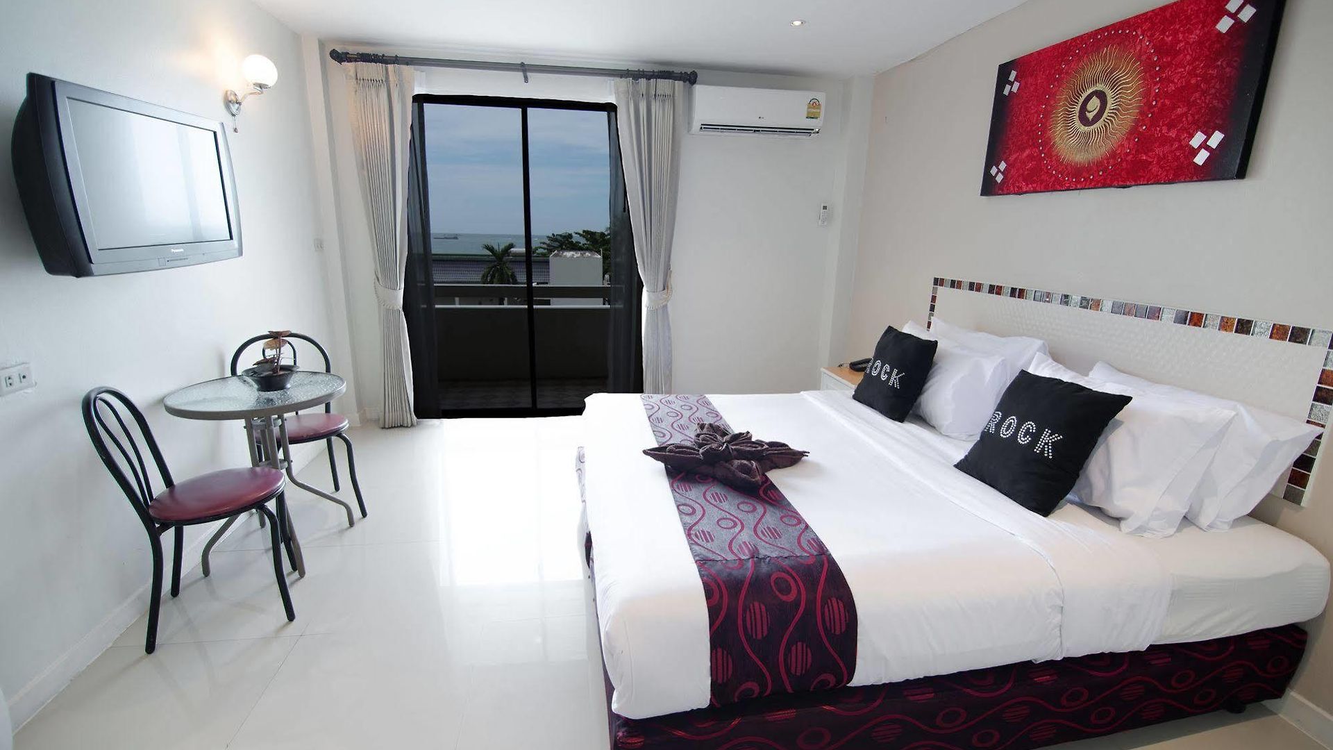 Natural โรงแรม 3*