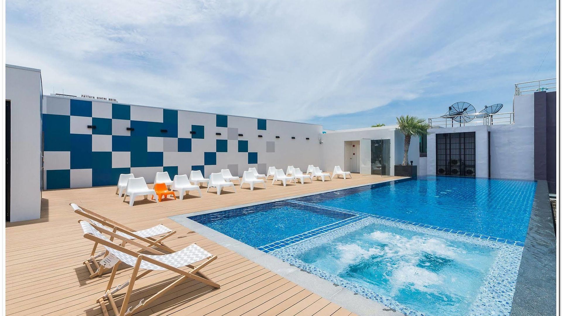 โรงแรม ซีมีสปริงโฺฮเทล Pattaya