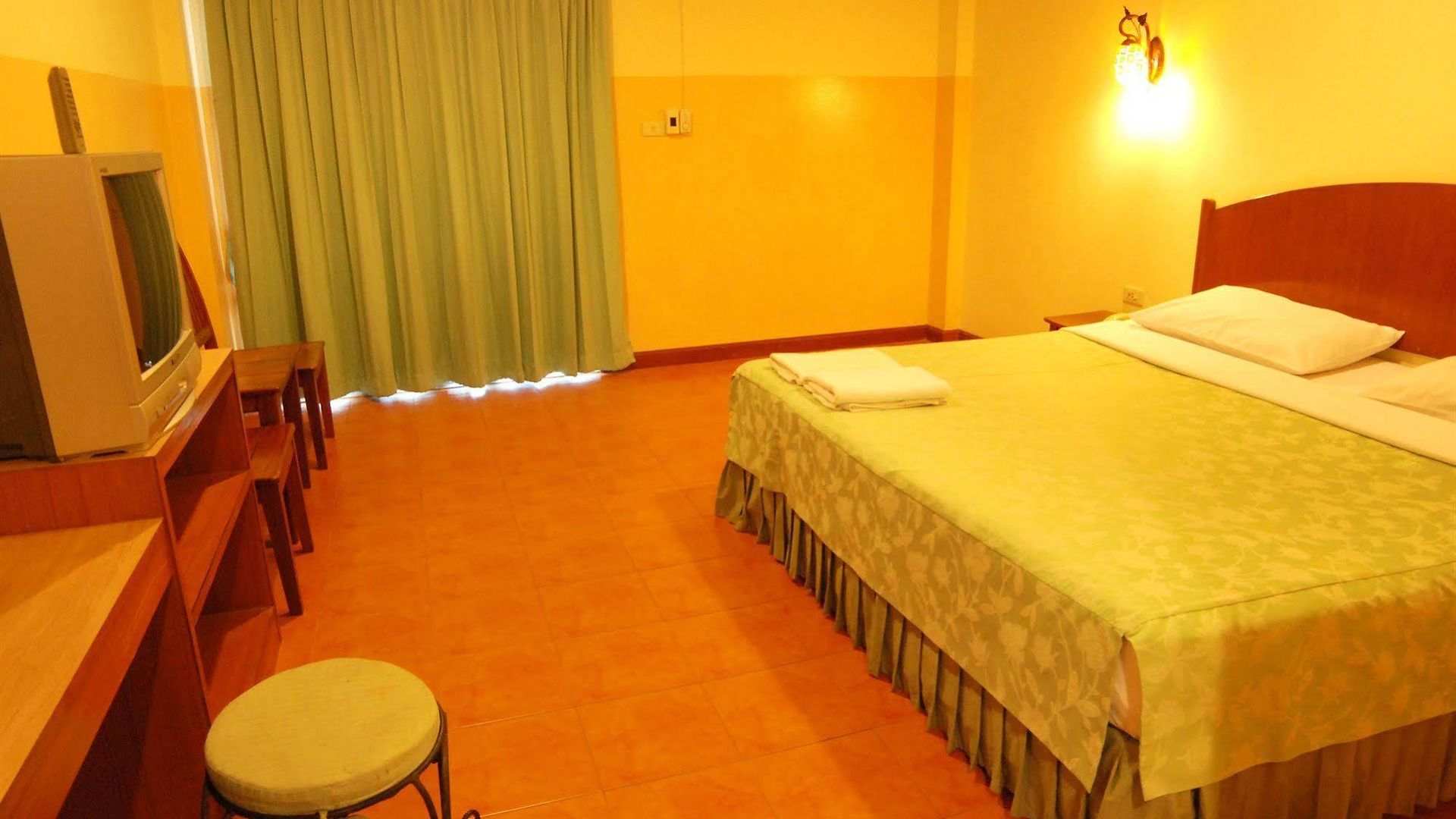 Hotel Opey De Place Pattaya