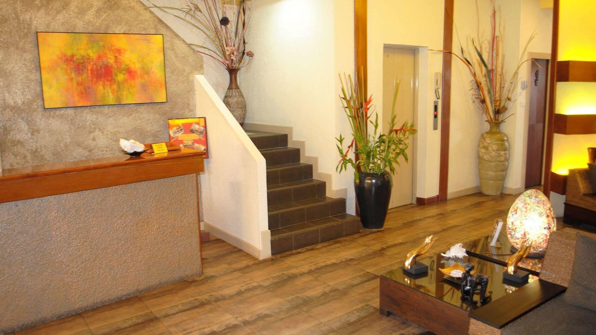 โรงแรม Pasadena