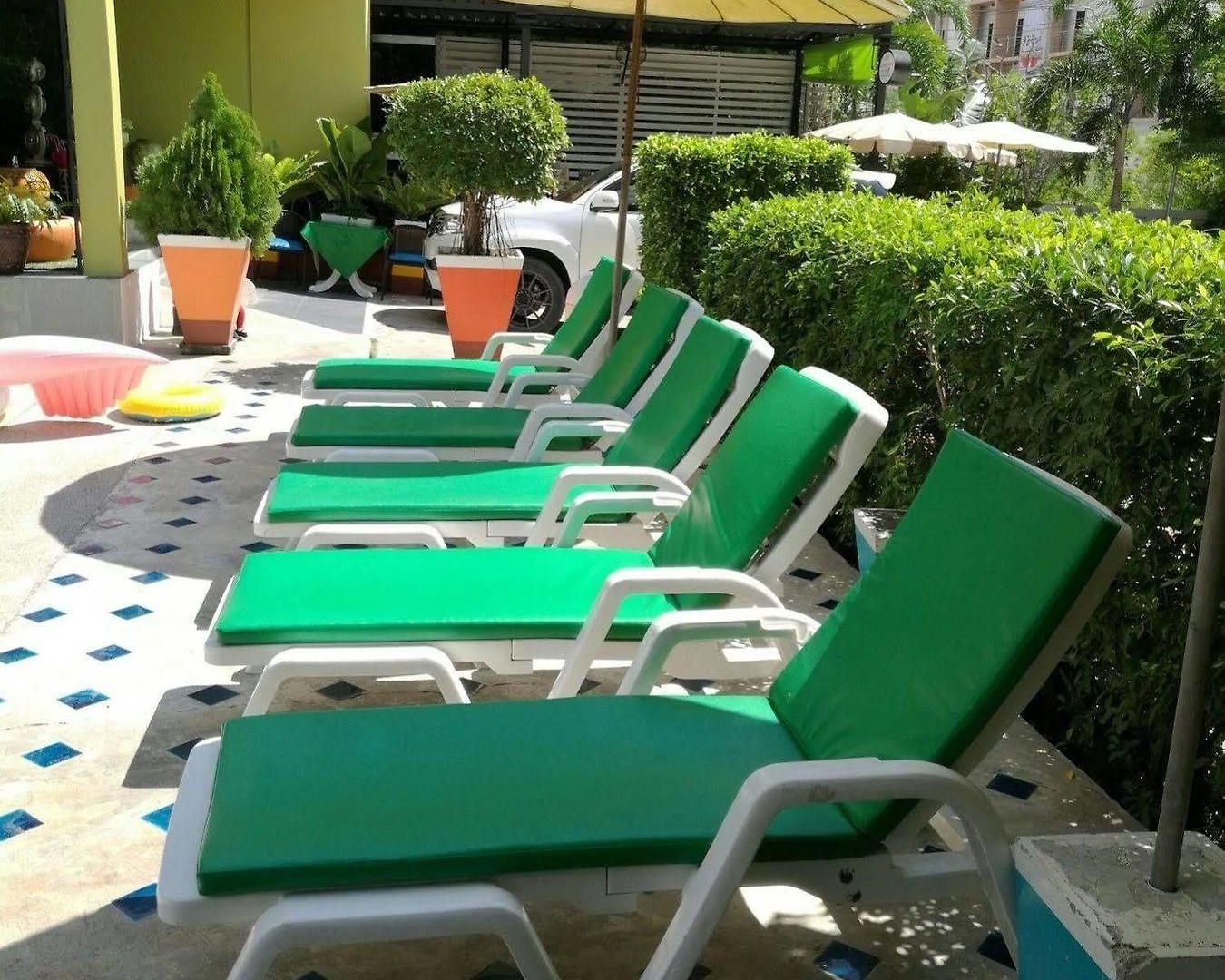 Hotel Oyo 75367 Ud Pattaya 4*