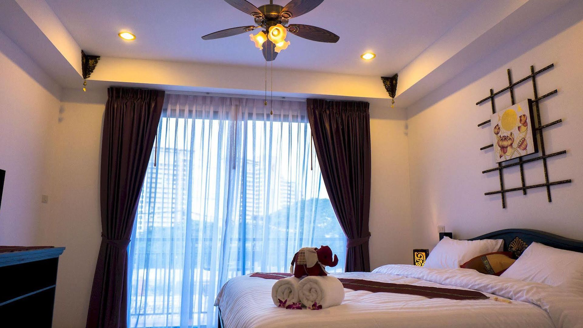 Swiss Paradise Boutique โรงแรม Pattaya