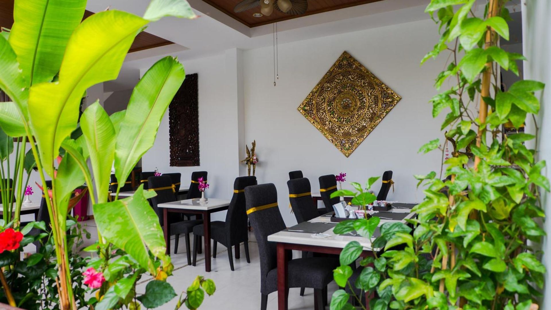 โรงแรม Swiss Paradise Boutique Pattaya