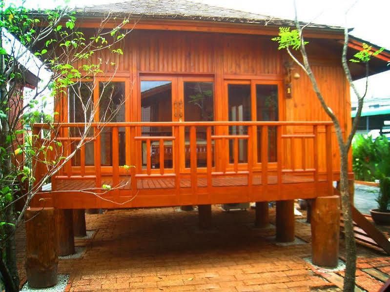 Wood House บ้านพัก 3*