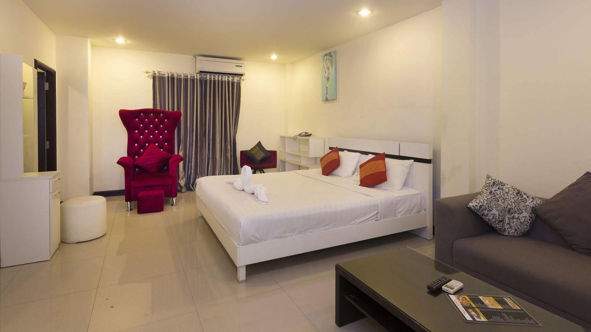 โรงแรม Royal Q & D