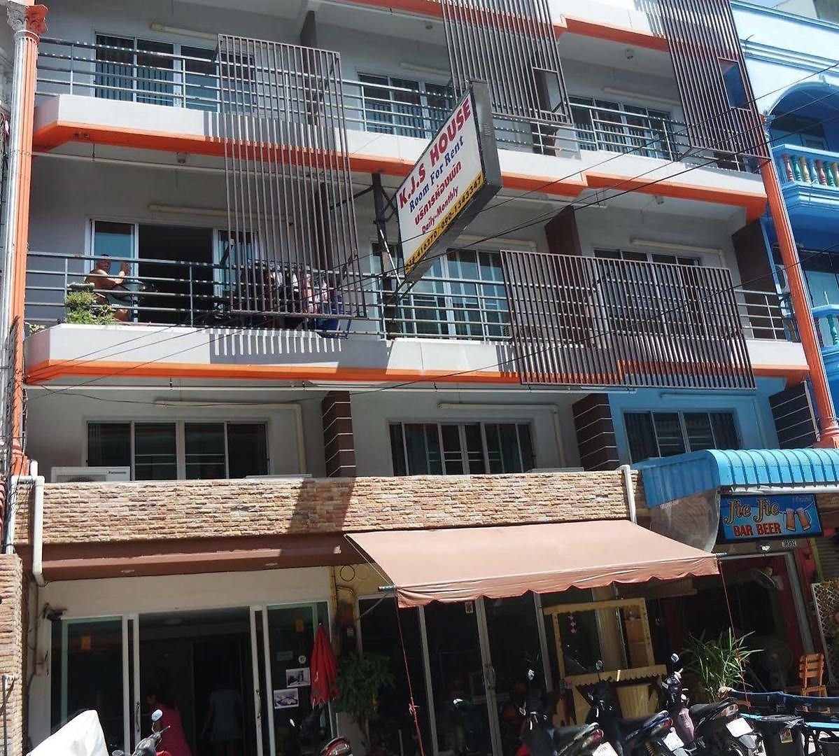 Oyo 75414 Kjs โรงแรม
