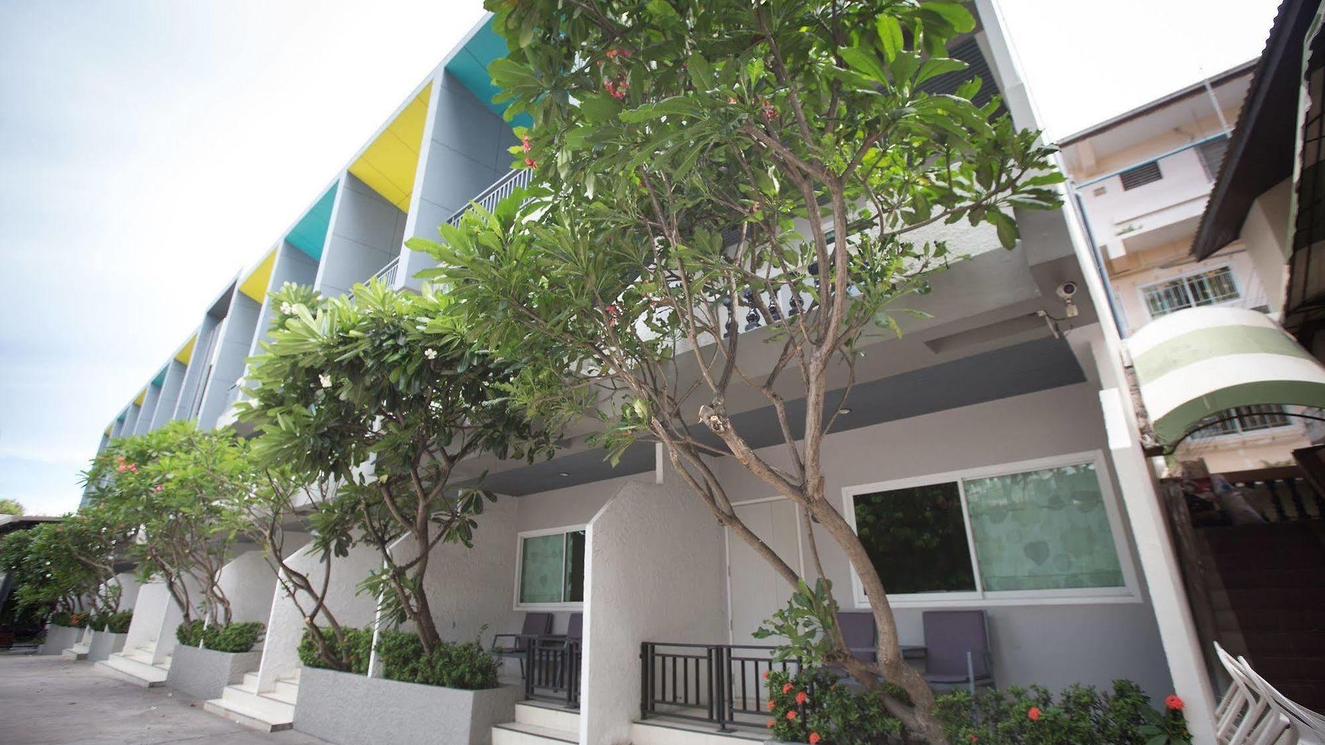 Zen Naklua โรงแรม