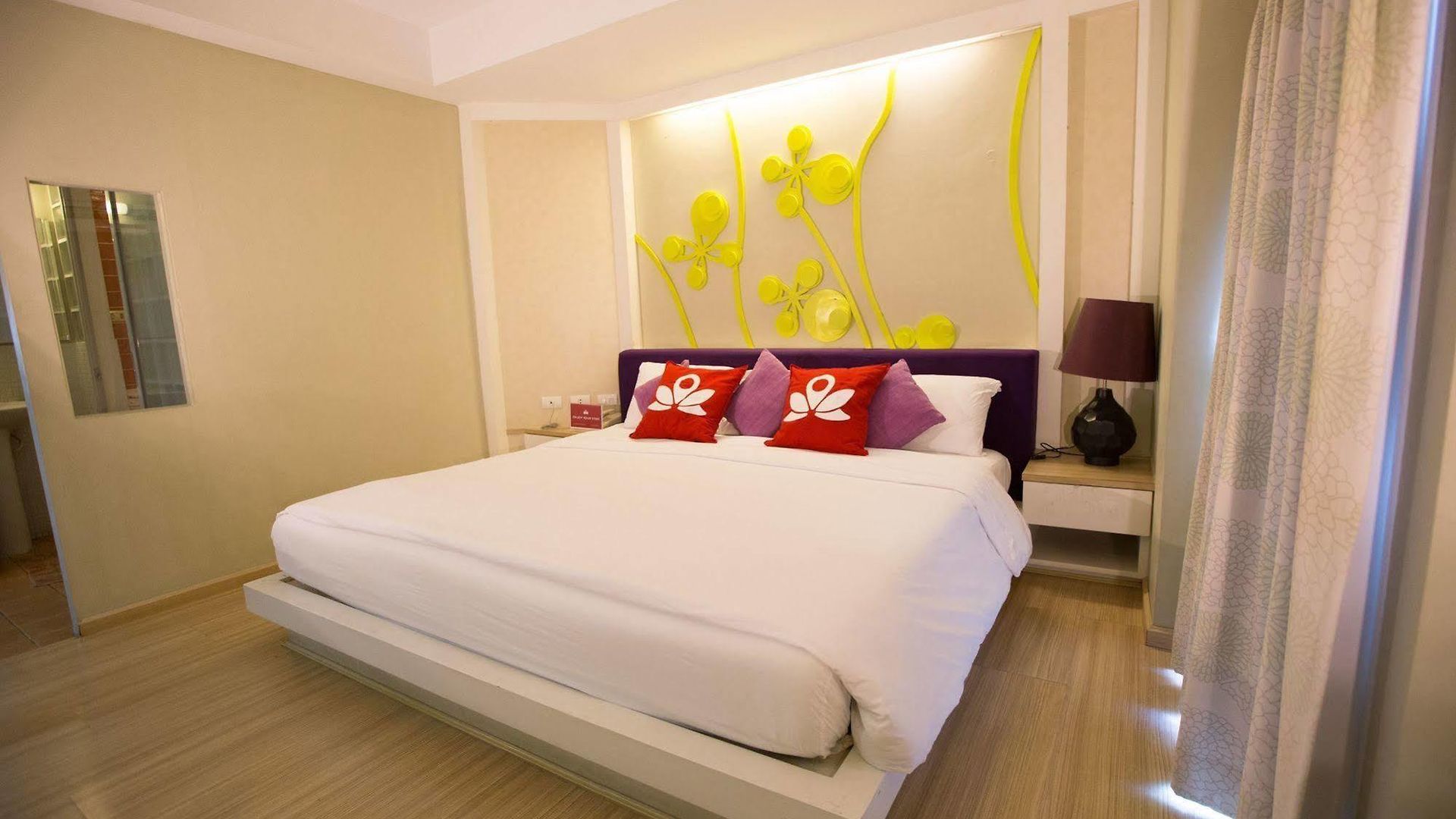 Zen Naklua โรงแรม