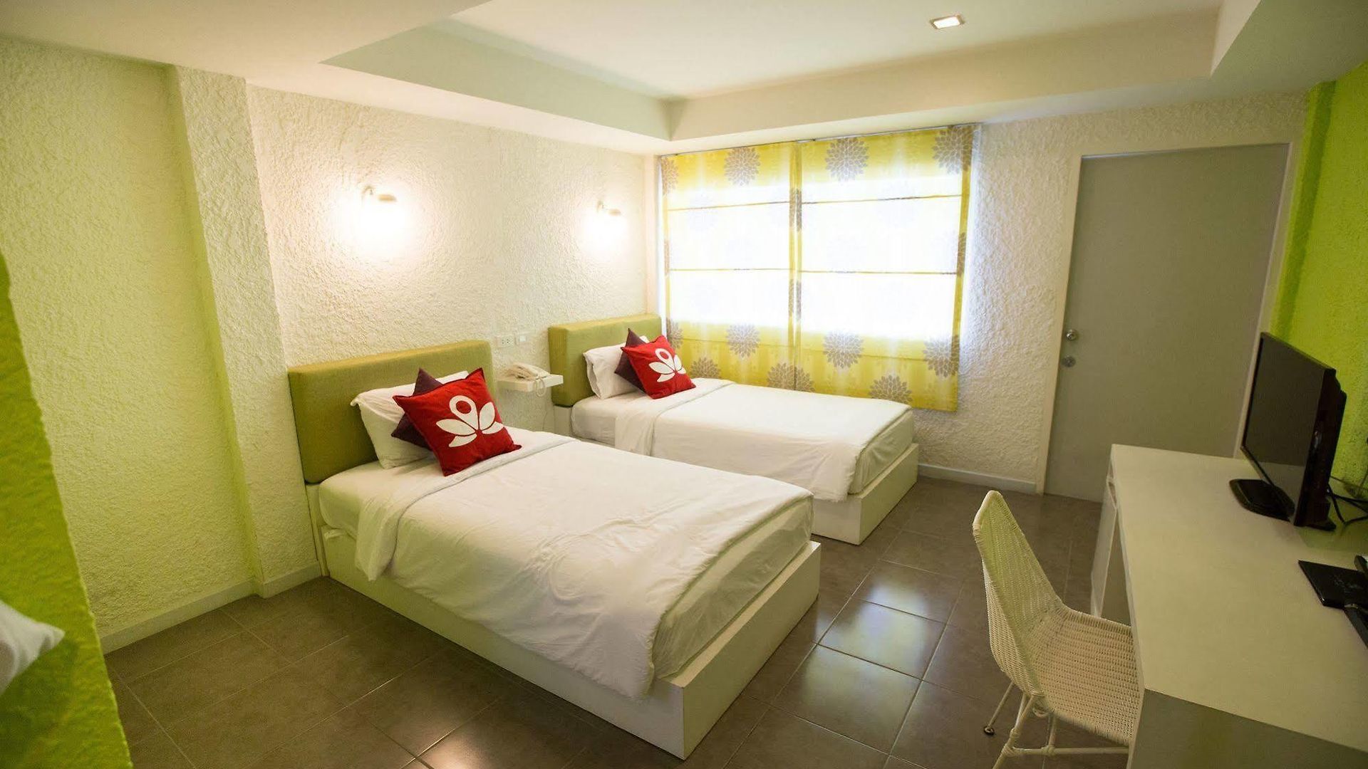 Zen Naklua โรงแรม