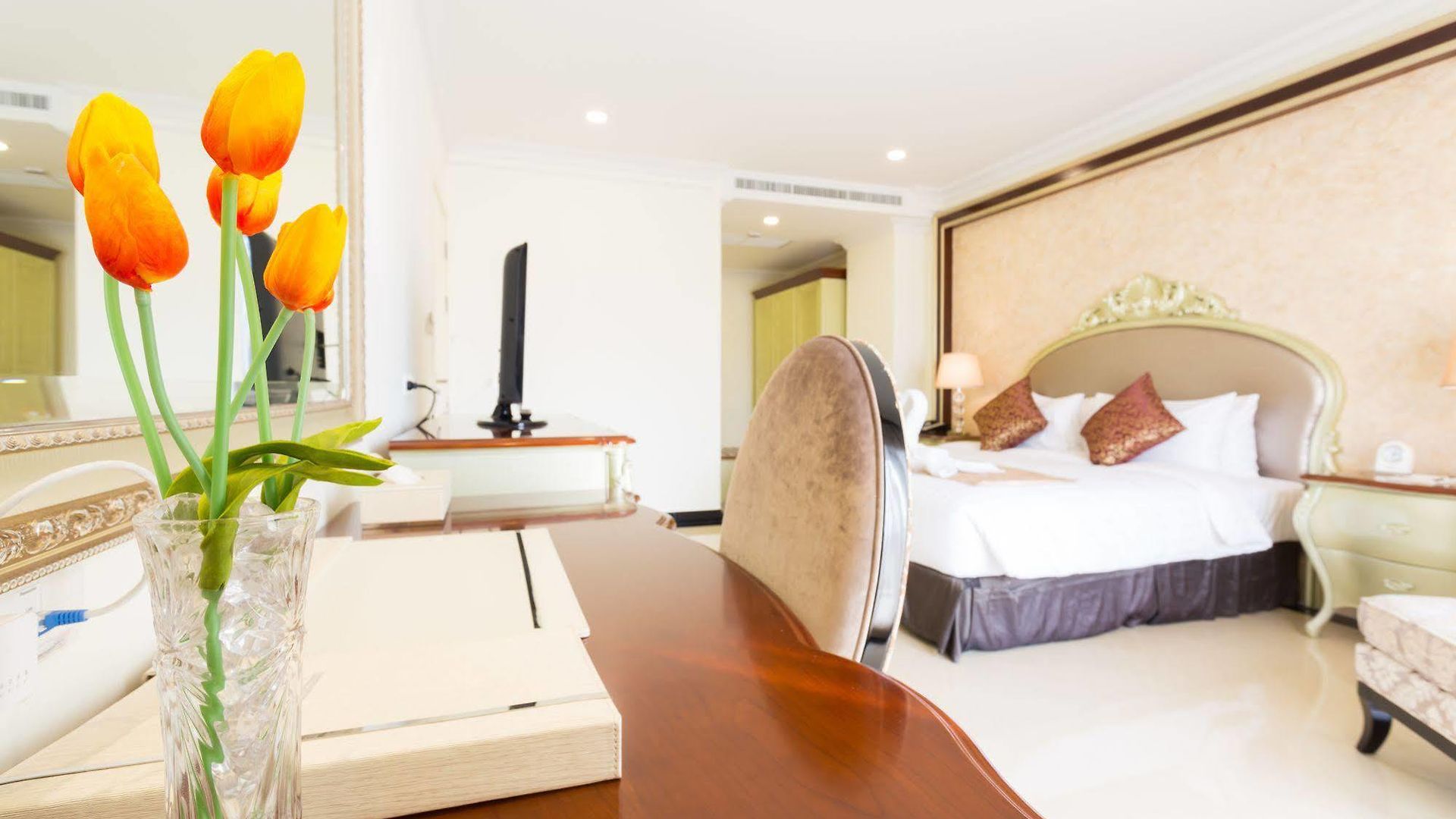 โรงแรม Crystal Pattaya