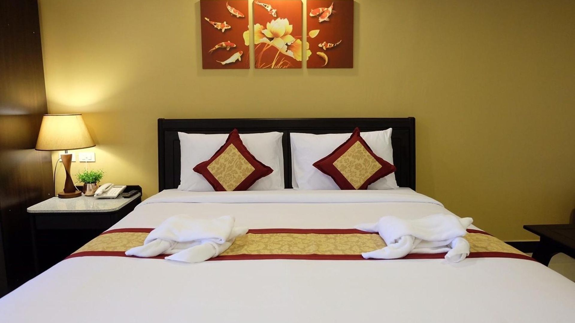 โรงแรม The Grand Day Night Pattaya