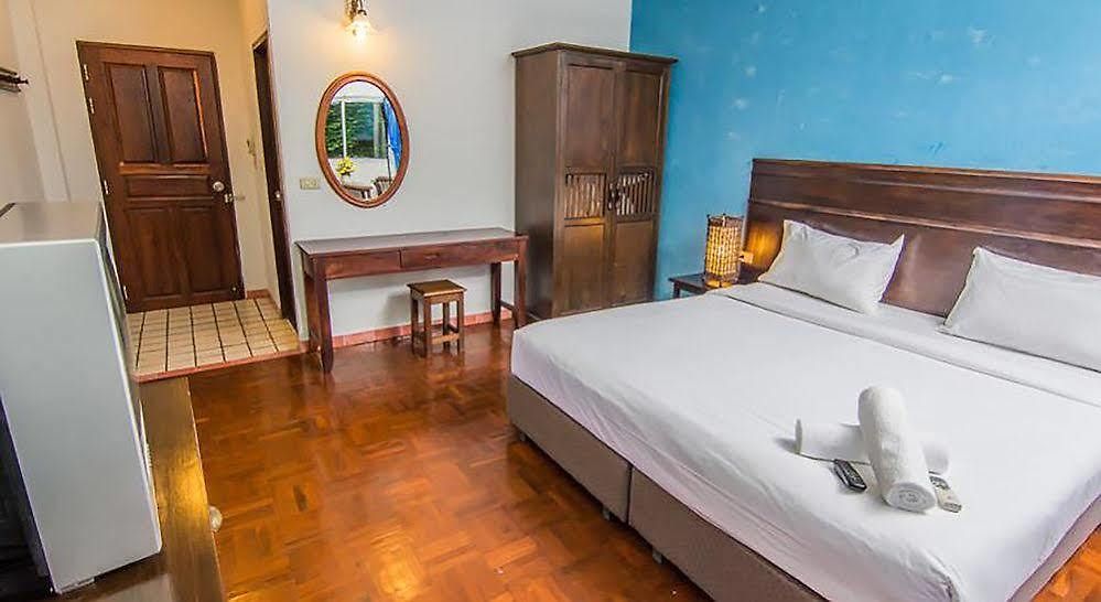โรงแรม สุทัศน์ คอร์ท 4 Pattaya