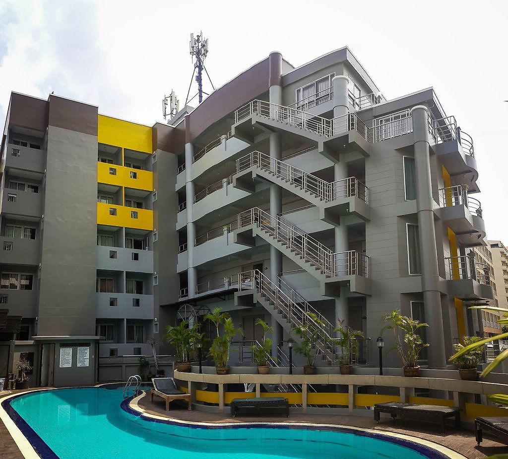 Eastiny Plaza โรงแรม