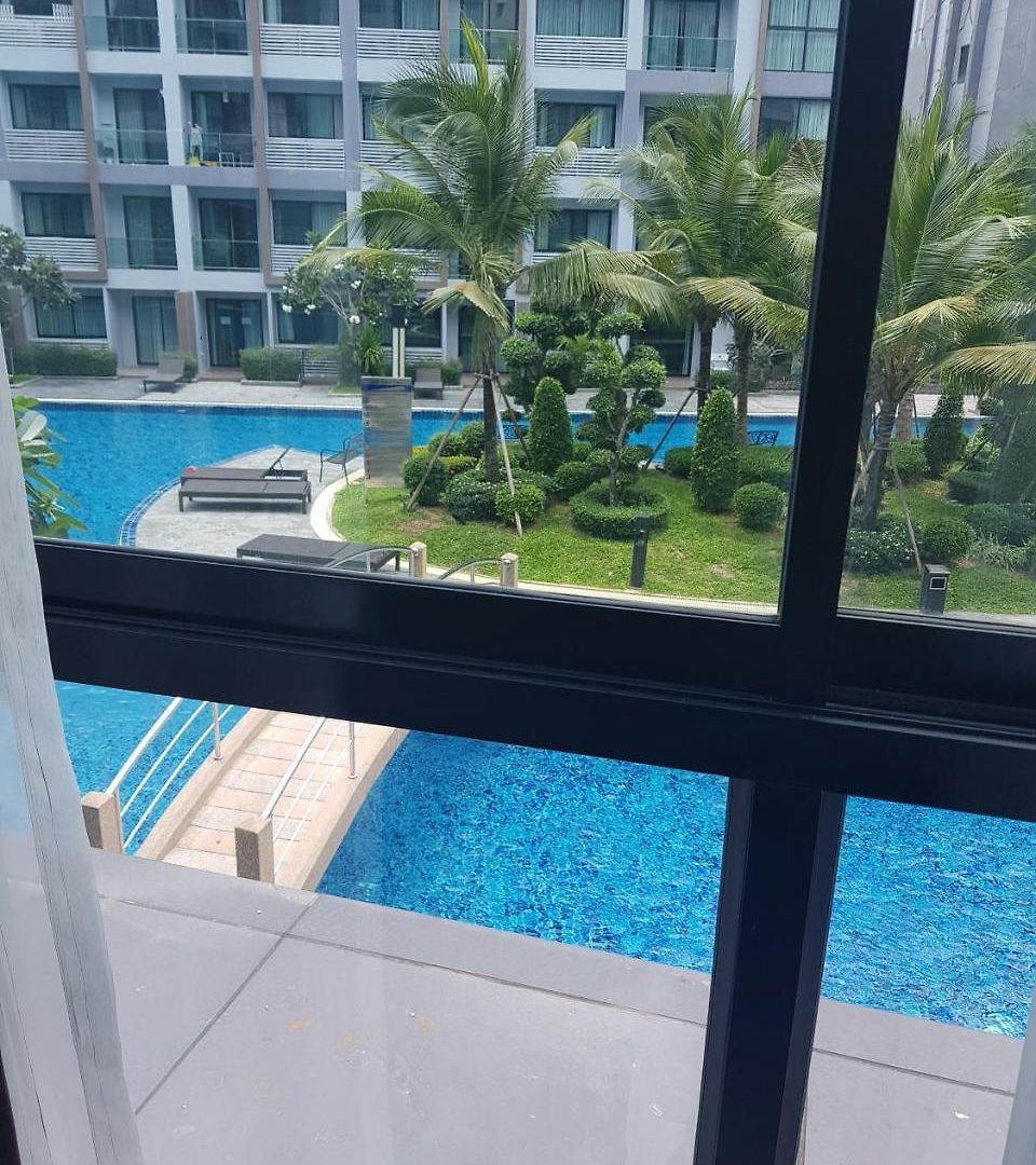 Tropical Pool View Free Electric Wifi Pattaya