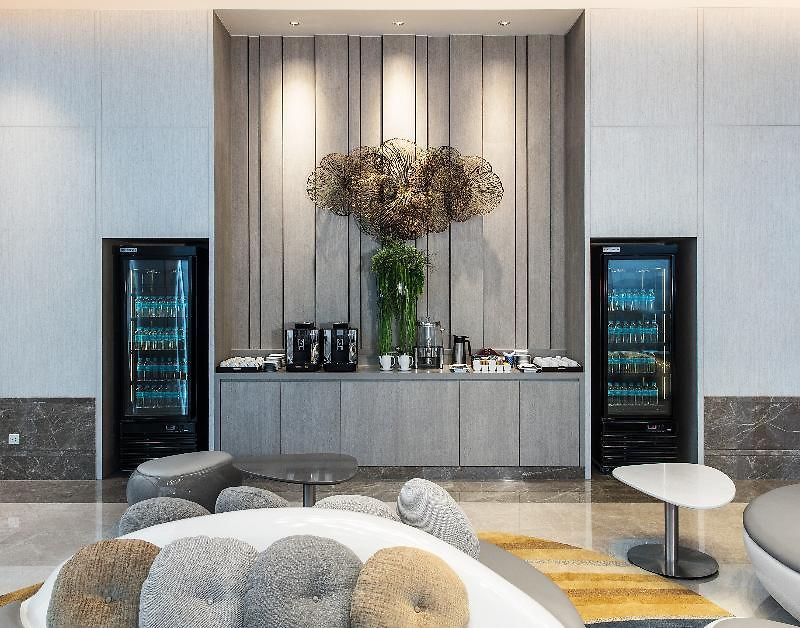 โรงแรม Grande Centre Point 5*