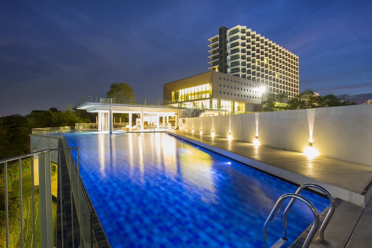 โรงแรม Tsix5 Phenomenal Pattaya