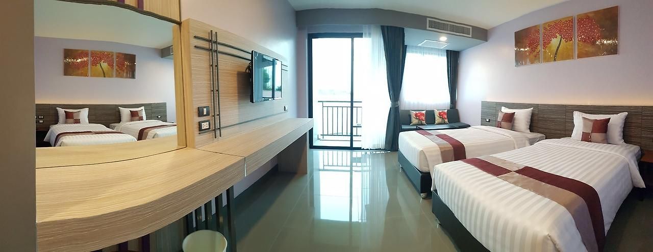 Lakkhana Poolside รีสอร์ท 4*