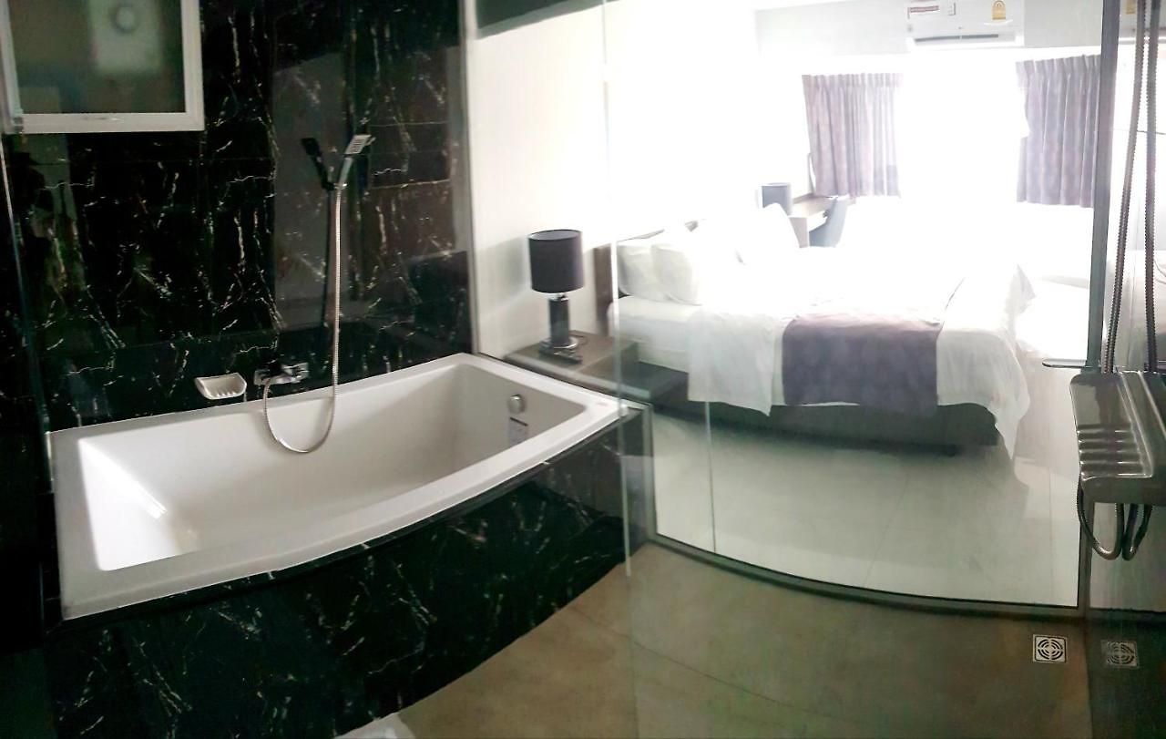 โรงแรม La Fontaine Walking Street Pattaya