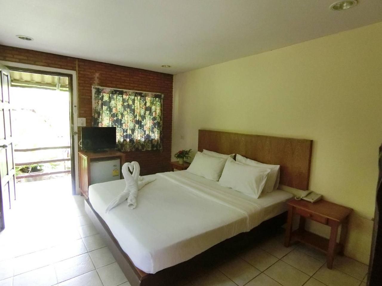 โรงแรม The