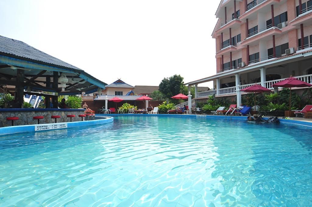 Eden Hotel Pattaya โรงแรม 2*