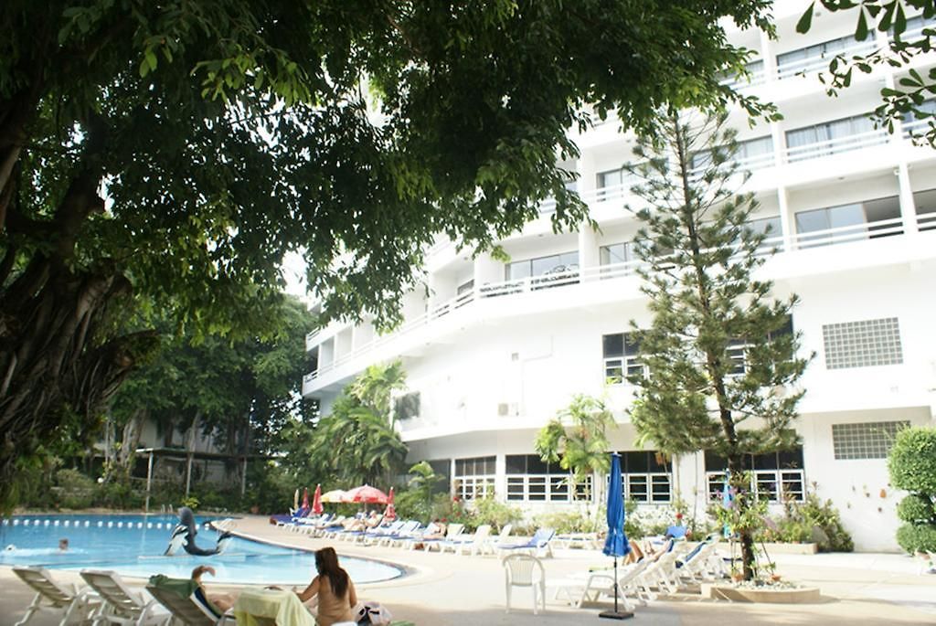 โรงแรมรอยัลพาเลซ 3* Pattaya