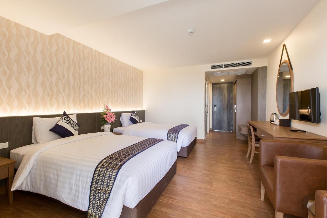 Crystal Luxury โรงแรม