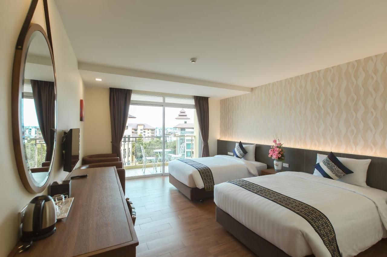Crystal Luxury โรงแรม 4*