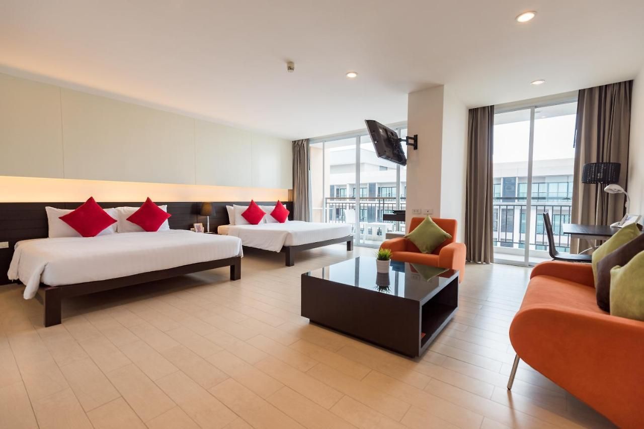 โรงแรม J 4*