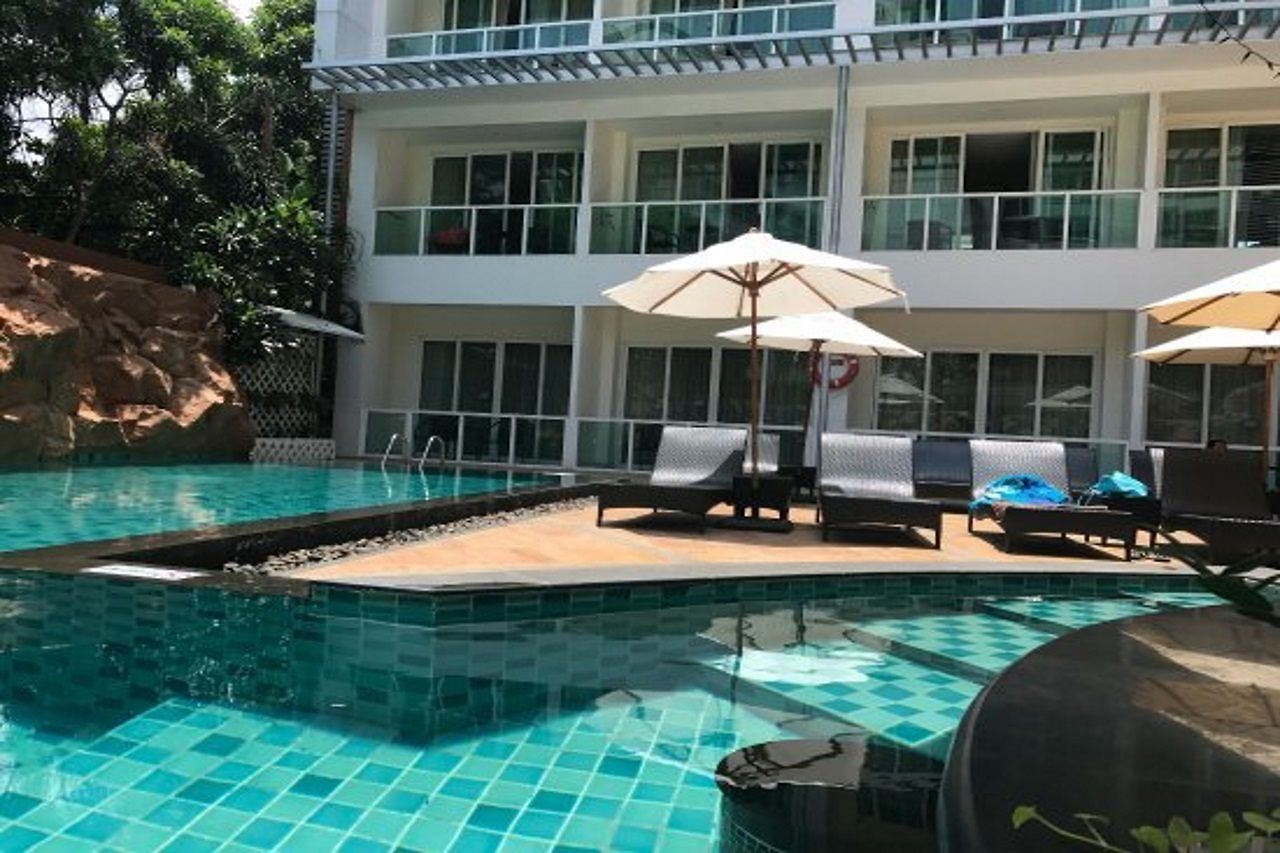 โรงแรม Centara Nova