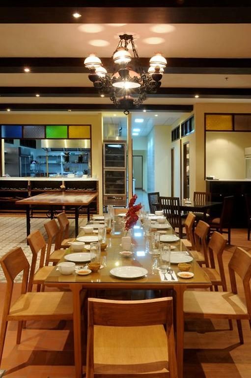 โรงแรม บ้านคุณนาย