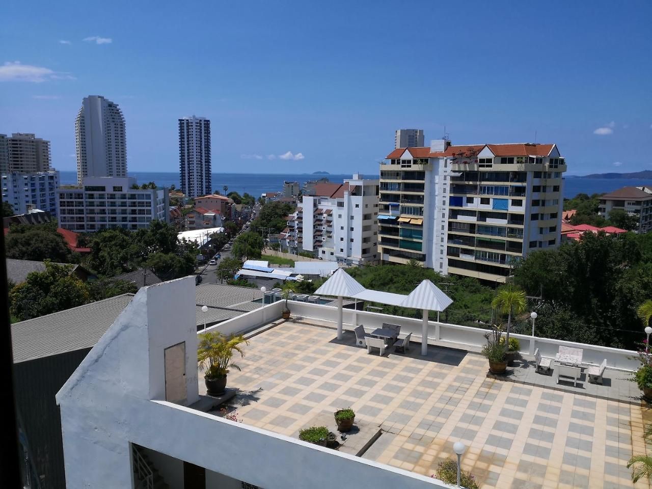 Jomtien Hill Pratamnak อพาร์ทเม้น Pattaya